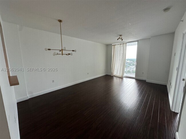 Building Photo - 1250 S Miami Ave