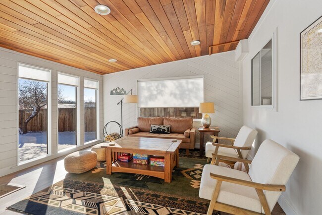 Building Photo - 4 Bedroom Home in SW Loveland