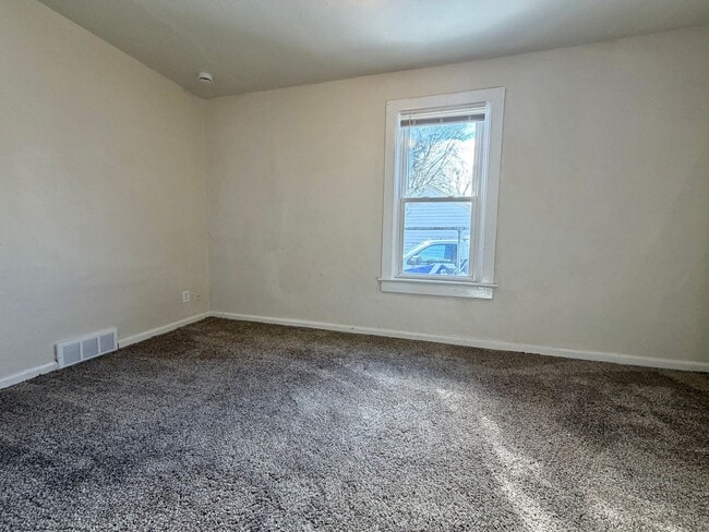 Building Photo - 1440 Smith St