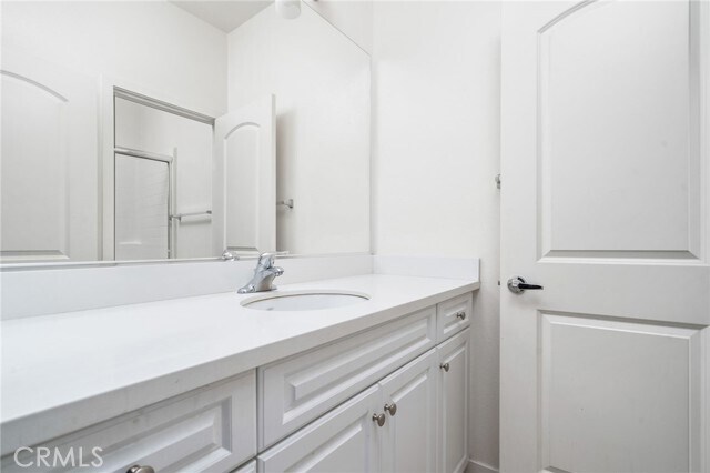 Building Photo - 8836 Jacaranda Ave