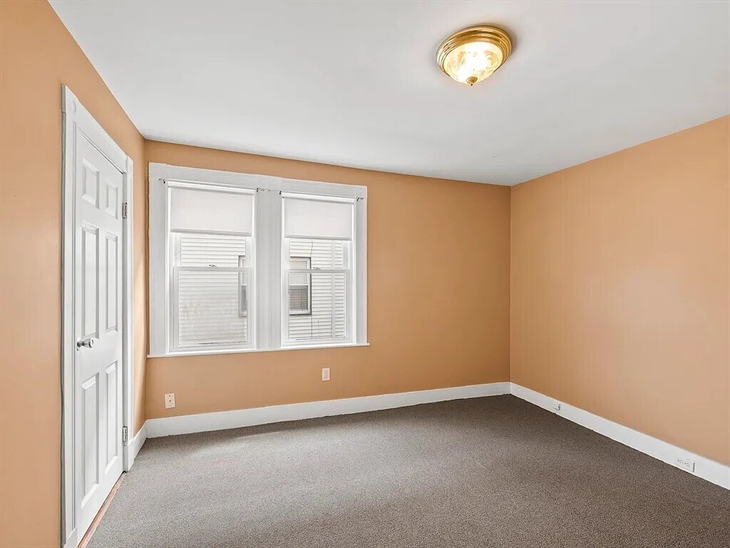 Building Photo - 115 Sagamore Ave