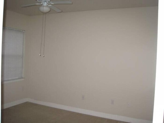 Building Photo - 225 Southern Pecan Cir