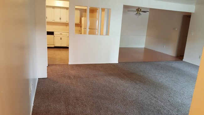 Building Photo - 2 bedroom in Elkhart IN 46514