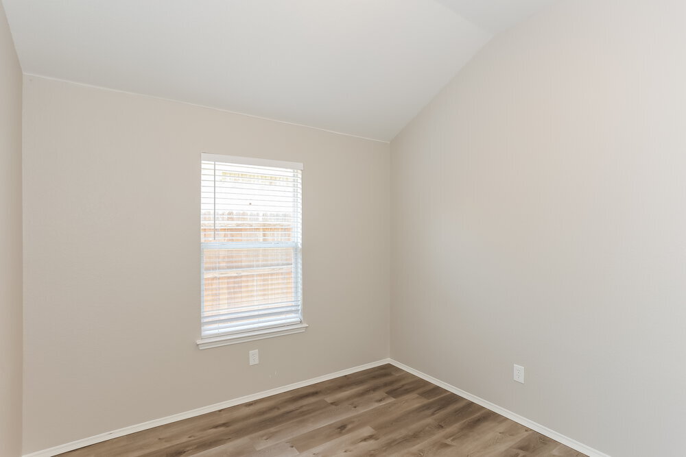 Building Photo - 1302 Hidden Glade Dr