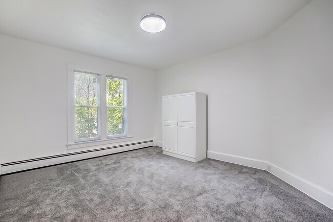 Building Photo - 6365 Revere Ave