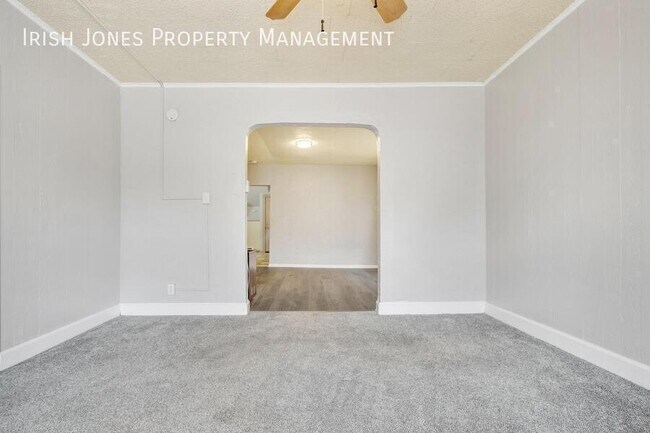 Building Photo - 106 Reiman St