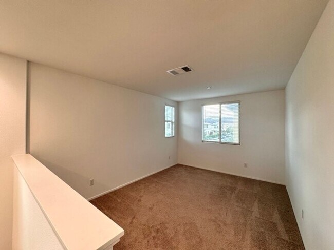 Building Photo - SOLAR INCLUDED! Stunning 3 Bedroom Home in...