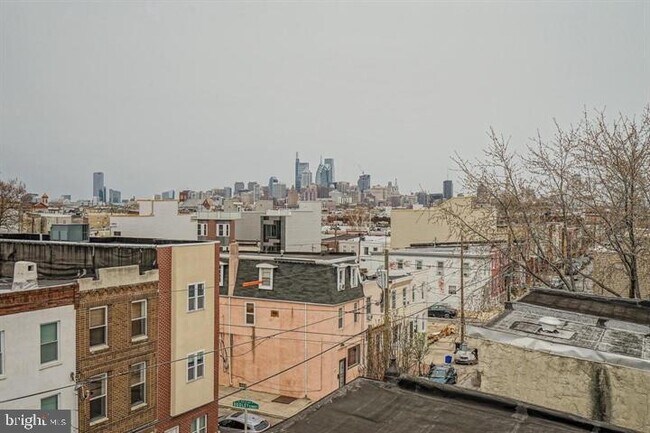 Building Photo - 1939 S 6th St
