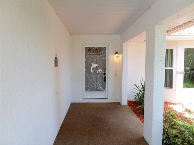 Building Photo - 3601 Garden Lakes Clenet