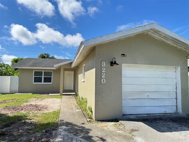 Building Photo - 3218 68th Ave N