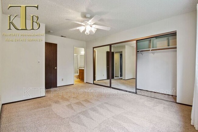 Building Photo - 4751 Knapp Way