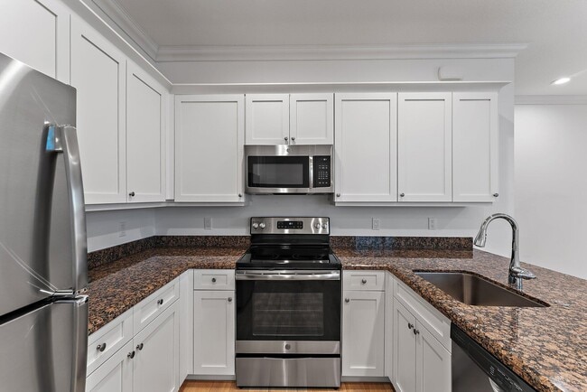 Building Photo - 4084 Faraday Wy