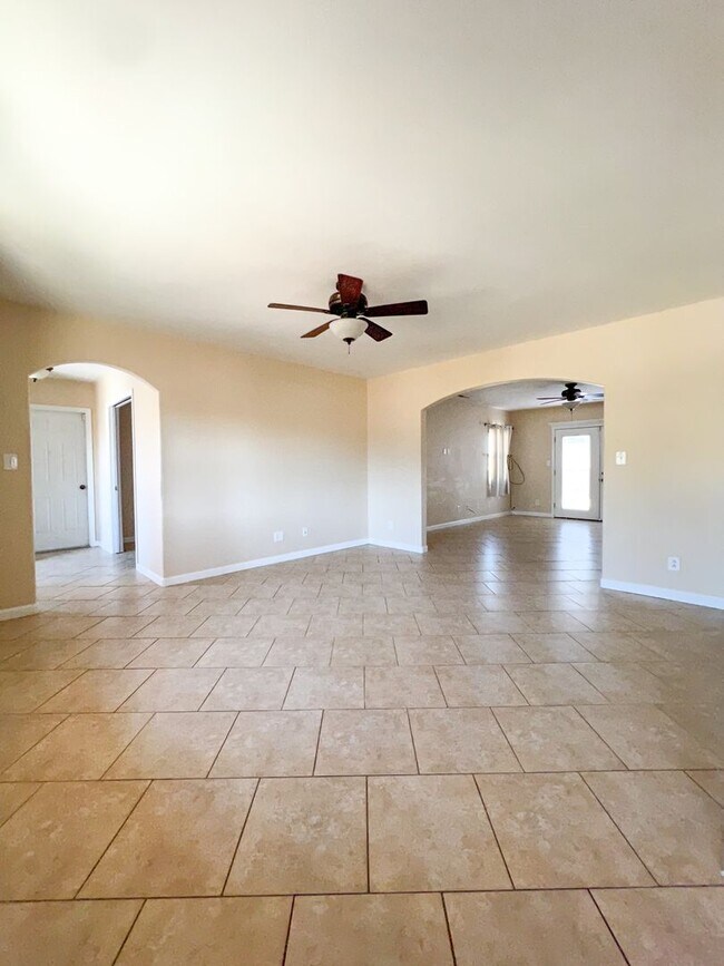 Building Photo - A Beautiful 2 Bedroom Home with Office and 2 Bonus Room