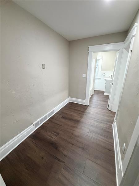 Building Photo - 417 Bartram Ave