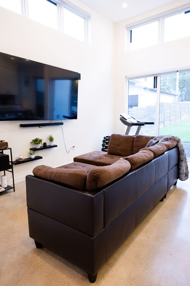 Building Photo - 507 S Park Dr