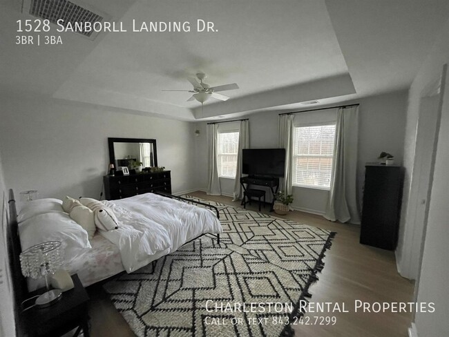 Building Photo - 1528 SanBorll Landing Dr