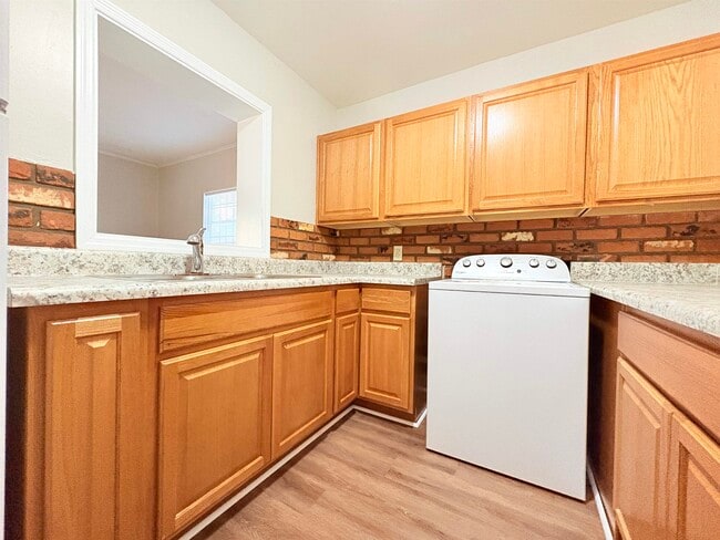 Building Photo - 3109 Garfield St