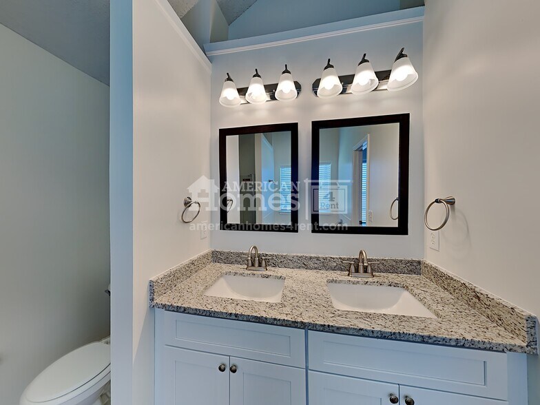 Building Photo - 915 Brisley Cir