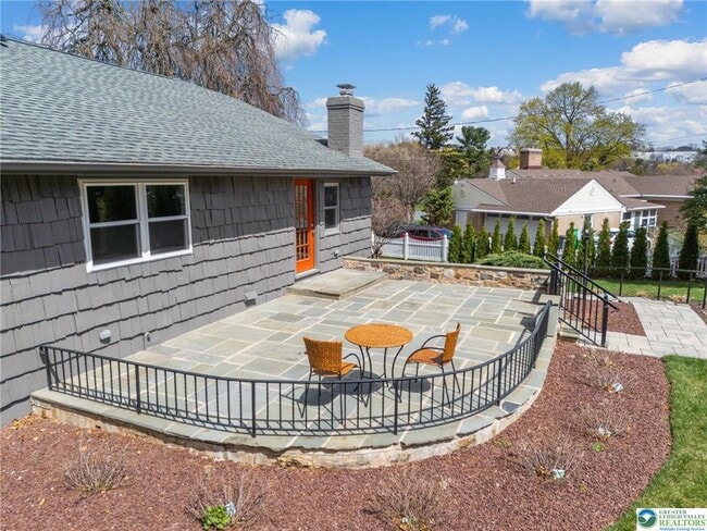 Building Photo - 2824 College Dr