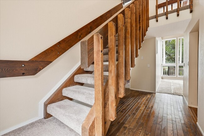 Building Photo - 29295 Glacier Dr