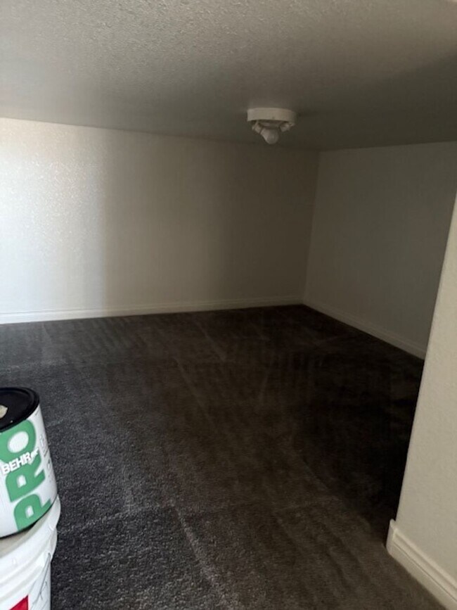 Building Photo - AVAILABLE NOW! PROMO- 2 Weeks Free first month!!