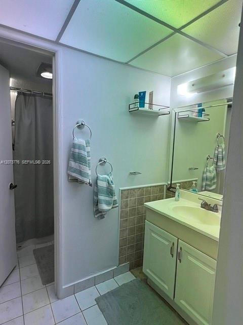 Building Photo - 9682 Fontainebleau Blvd