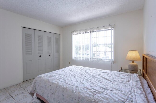 Building Photo - 3840 Staysail Ln