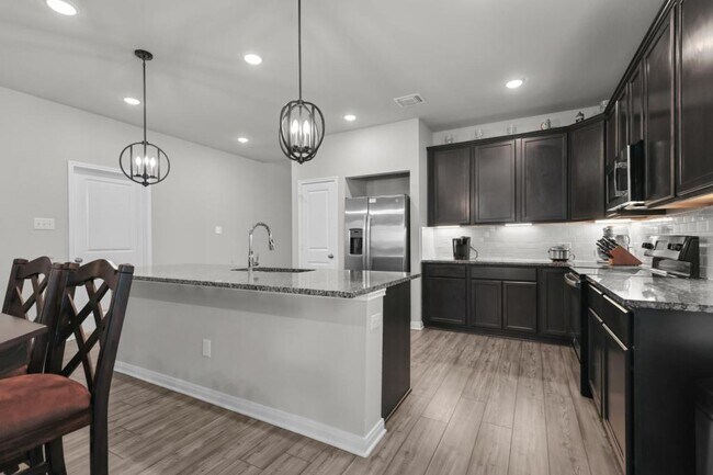 Building Photo - 7005 McGregor Lp