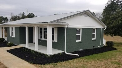 Building Photo - 309 Keowee Trail