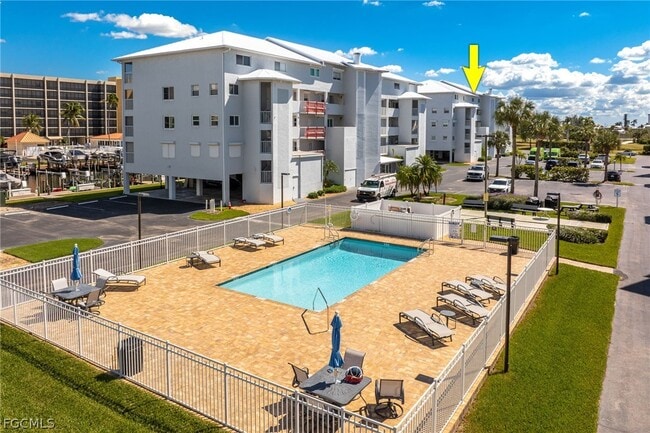 Building Photo - 4511 Bay Beach Ln