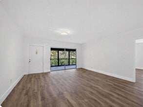 Building Photo - 6258 Chasewood Dr