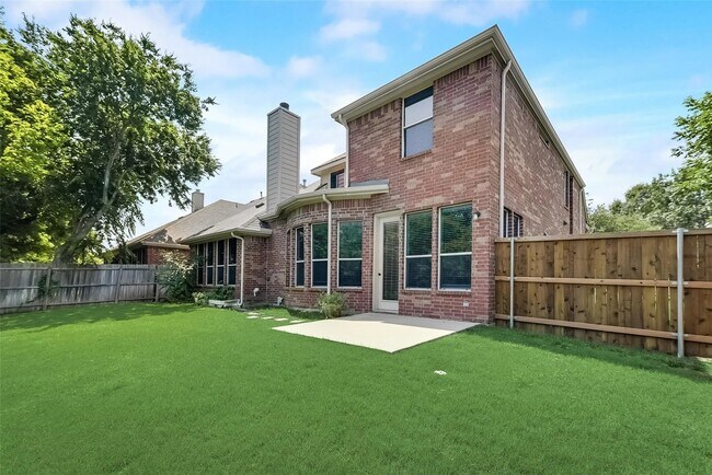 Building Photo - 11104 Seguin Dr