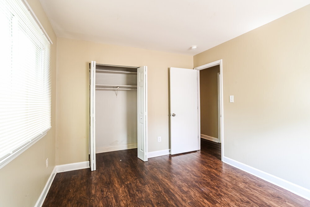 Building Photo - 427 Huntsmoor Dr
