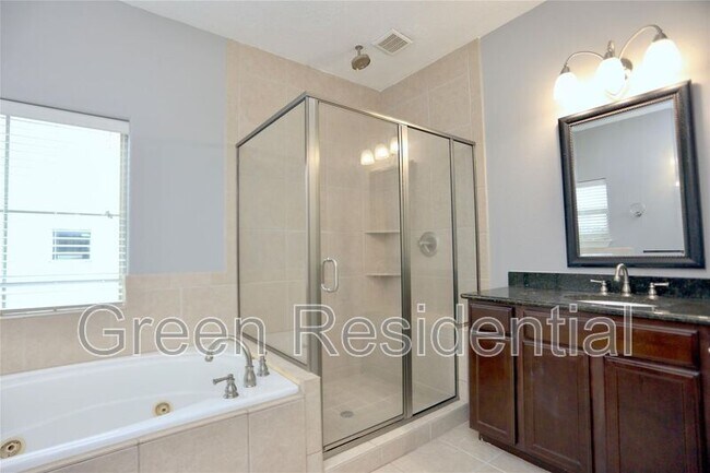 Building Photo - 114 Heights Blvd