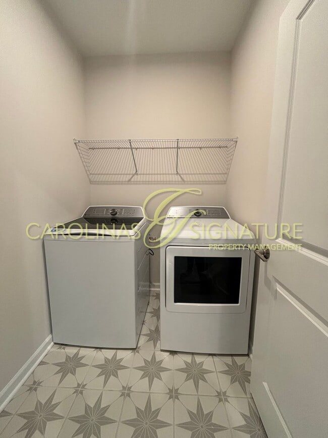 Building Photo - Brand New; Former Model Home; 3BR/2.5BA Townhouse