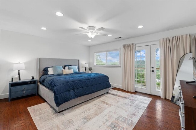 Building Photo - 3607 Laurel Ledge Ln