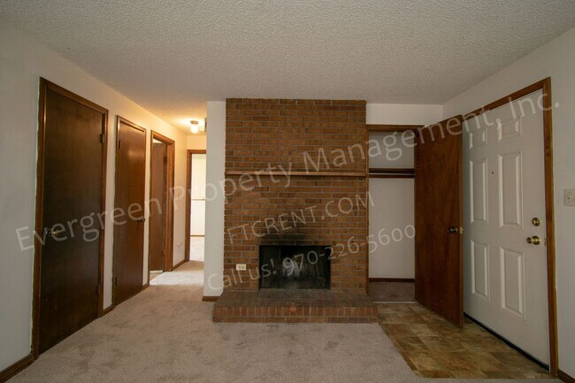 Building Photo - 1636 E Pitkin St