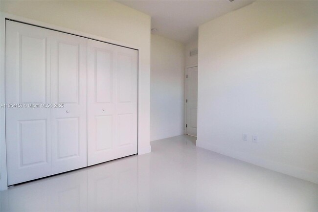 Building Photo - 30840 SW 192nd Ct