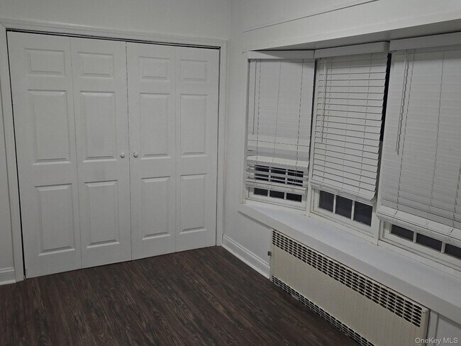 Building Photo - 267 Plainfield Ave