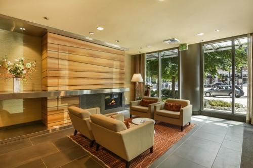 Building Photo - 1 bedroom in Seattle WA 98121