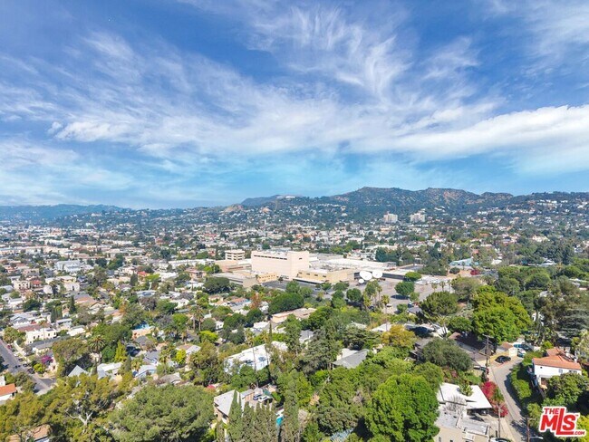 Building Photo - 1570 Sanborn Ave