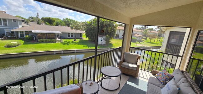 Building Photo - Welcome to **Caloosa Yacht & Racquet Club**, one of Fort Myers’ most desirable **gated waterfront...