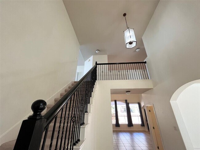 Building Photo - 3004 Edgecreek Pl