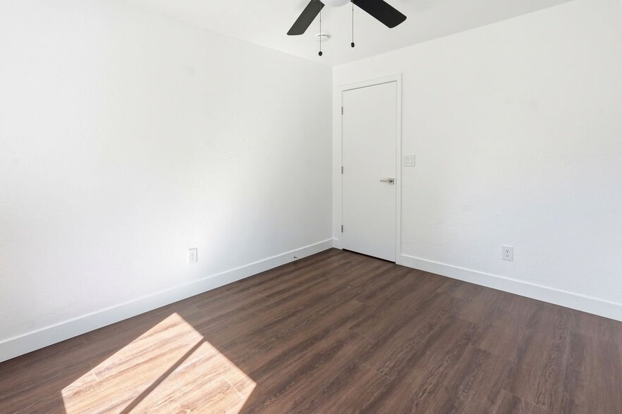 Building Photo - 23855 Zuger Dr