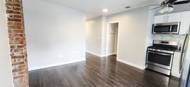 Building Photo - 1 Chelsea Ter