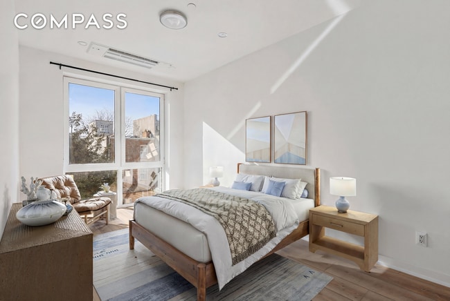 Building Photo - 176 12th St