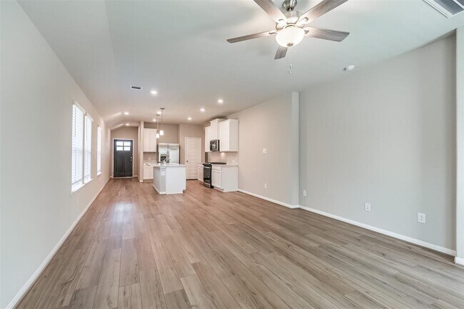 Building Photo - 17586 Rosette Grass Dr