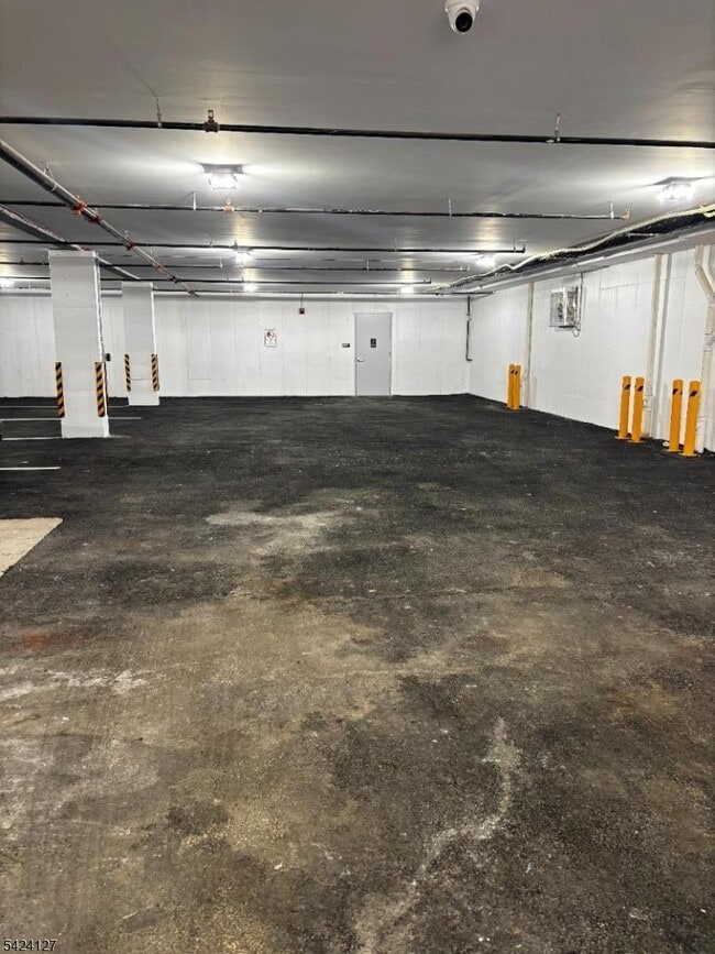 Building Photo - 59 Cedar St