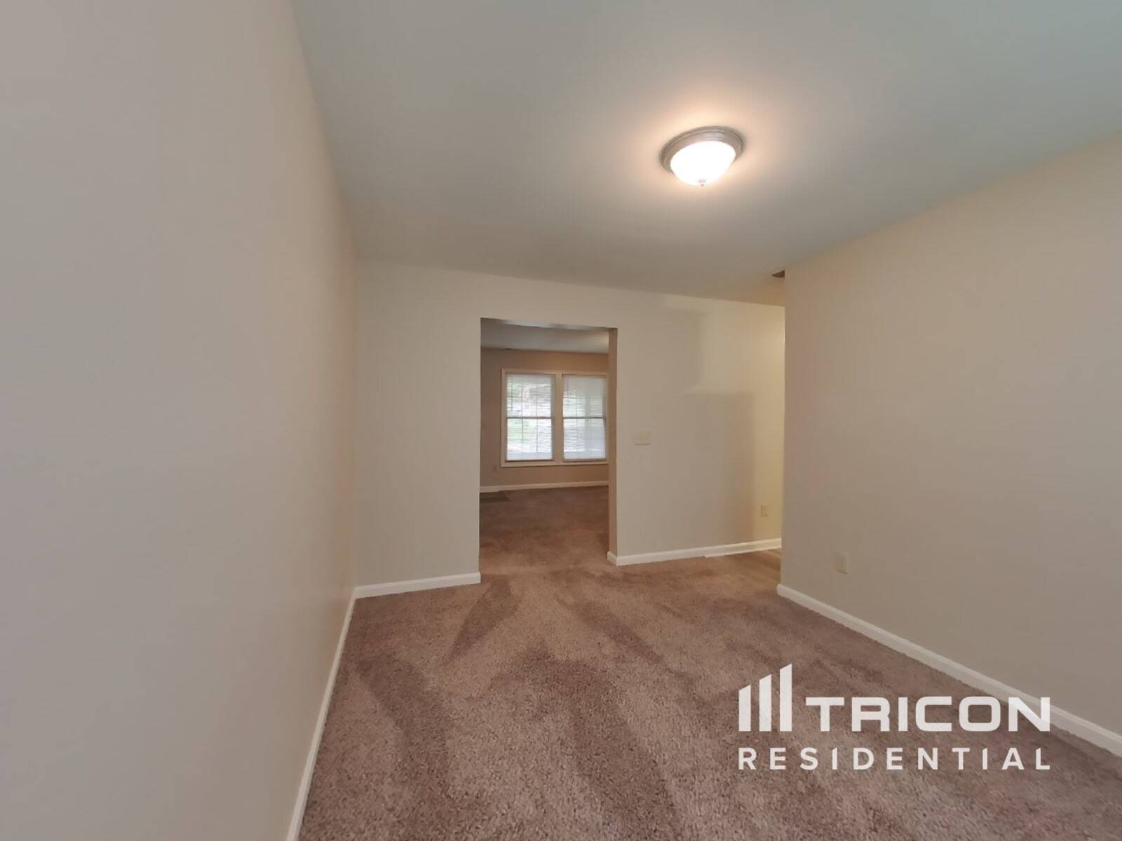 Building Photo - 2773 Fox Pointe Dr