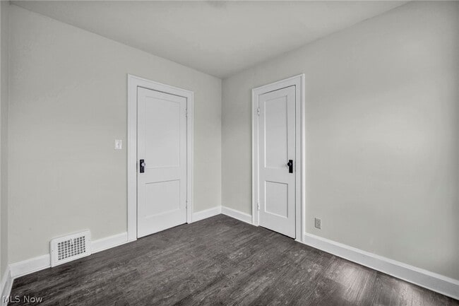 Building Photo - 4306 Buechner Ave